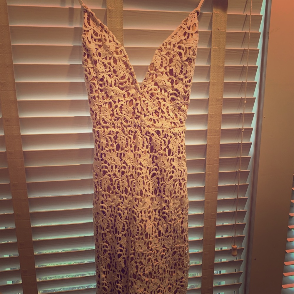 White lace cocktail dress